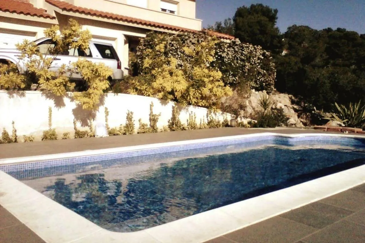 Villa Casa Bella Vista en montaña con vistas al mar y piscina privada Cunit 0*,  España